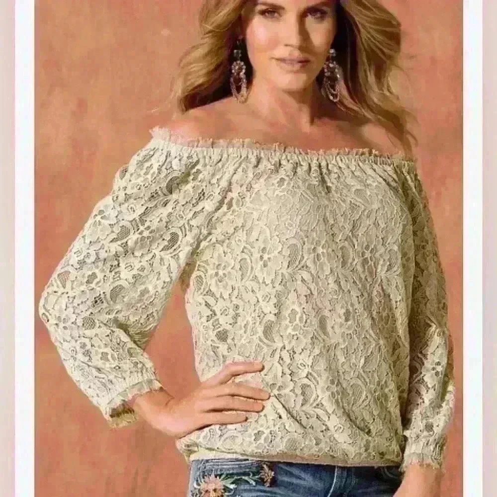 NWOT Boston Proper lace top